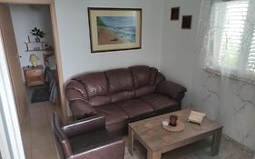 Beach Front Apartment Wojtek